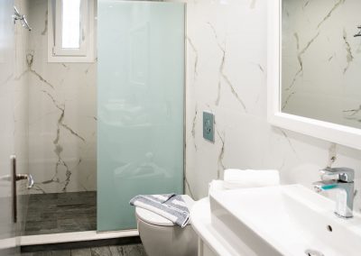 Bright studio apartment with kitchenette in Samos
