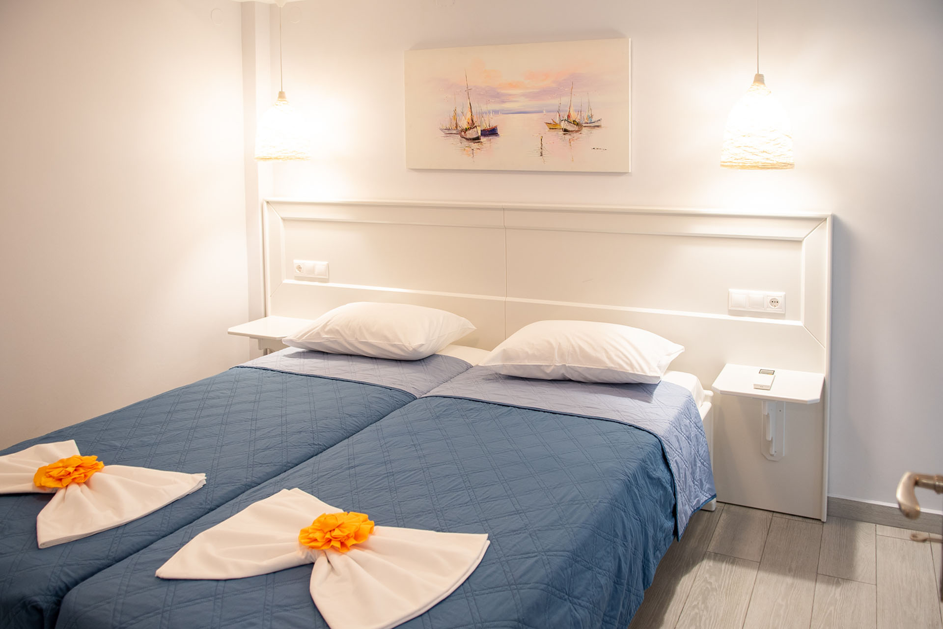 Modern self-catering apartment near the beach